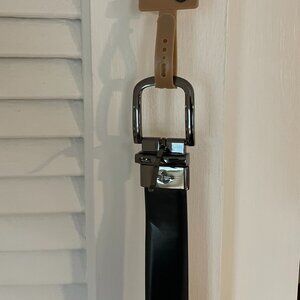 NWT Dockers reversible belt